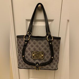 Rentano shoulder bag.